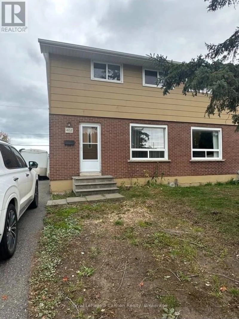402 James Street North, Thunder Bay (Northwood Park), Ontario, P7C4T2, Thunder Bay (Northwood Park), Ontario — photo 1 of 5