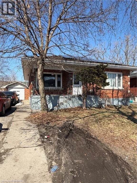 17 HENRY Street, Brantford, Ontario, N3R1Z9, Brantford, Ontario