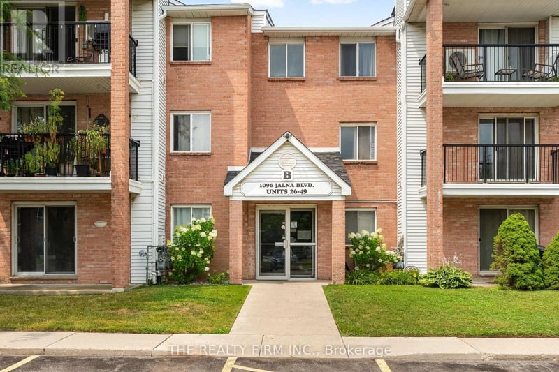 #40 1096 Jalna Boulevard, London South (South X), Ontario, N6E3B8, London South (South X), Ontario — photo 1 of 5