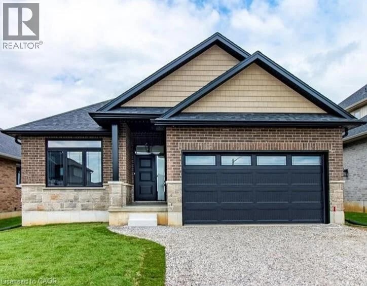 82 DUCHESS Drive, Delhi, Ontario, N4B0B3, Delhi, Ontario — photo 1 of 5