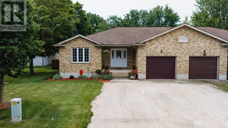 56 Huron Road, West Perth (Mitchell), Ontario, N0K1N0, West Perth (Mitchell), Ontario — photo 1 of 5