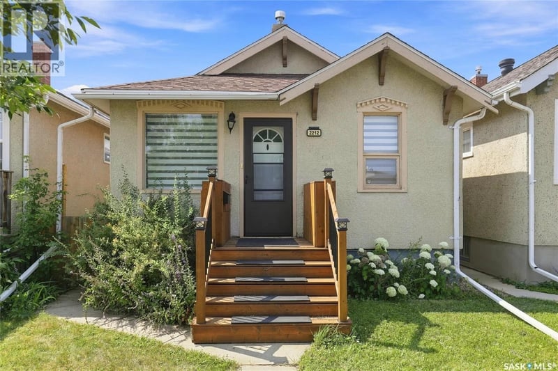 2212 Wallace STREET, Regina, Saskatchewan, S4N4A7, Regina, Saskatchewan — photo 1 of 5