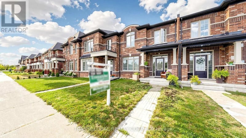 183 Beechborough Crescent, East Gwillimbury (Sharon), Ontario, L9N0L6, East Gwillimbury (Sharon), Ontario — photo 1 of 5
