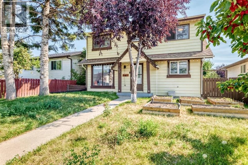 40 Falconridge Close Northeast, Calgary, Alberta, T3J1A7, Calgary, Alberta — photo 1 of 5