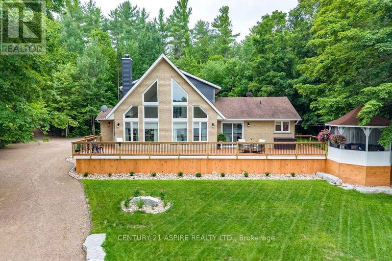 978 Rantz Road, Petawawa, Ontario, K8H2W8, Petawawa, Ontario — photo 1 of 5