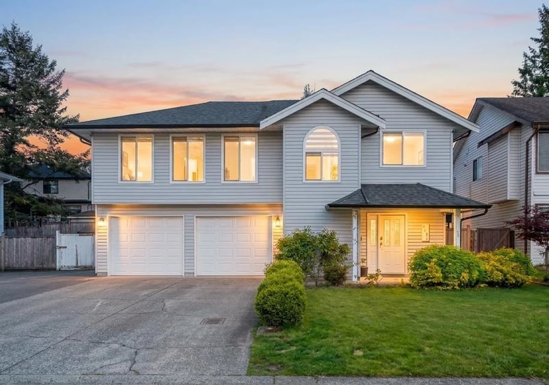 2706 MITCHELL Street, Abbotsford, British Columbia, V2T5G4, Abbotsford, British Columbia — photo 1 of 5