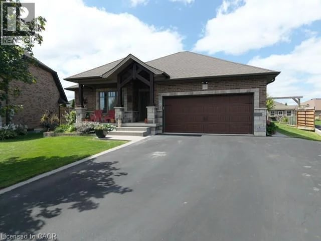 15 HURLEY Court, Port Dover, Ontario, N0A1N3, Port Dover, Ontario — photo 1 of 5