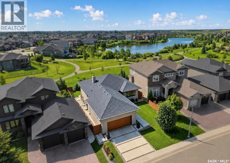 254 Whalley CRESCENT, Saskatoon, Saskatchewan, S7T0P1, Saskatoon, Saskatchewan — photo 1 of 5
