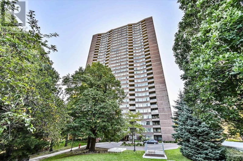 #301 3100 Kirwin Avenue, Mississauga (Cooksville), Ontario, L5A3S6, Mississauga (Cooksville), Ontario — photo 1 of 5