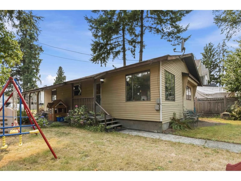 20248 98A Avenue, Langley, British Columbia, V1M3E3, Langley, British Columbia — photo 1 of 5