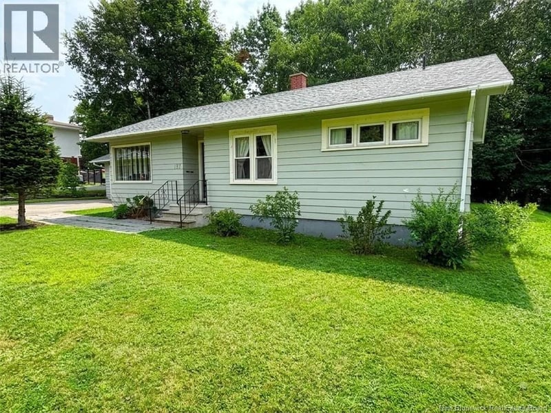 157 St. James Street, Woodstock, New Brunswick, E7M2T5, Woodstock, New Brunswick — photo 1 of 5