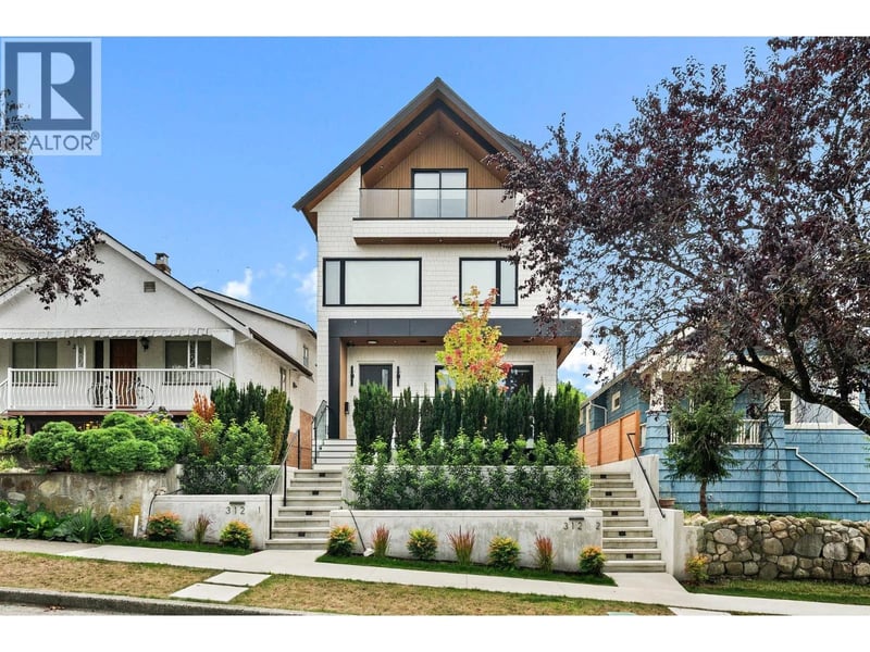 #2 312 37TH Avenue, Vancouver, British Columbia, V5W1E7, Vancouver, British Columbia — photo 1 of 5