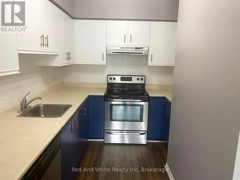 #510 36 James Street South, Hamilton (Central), Ontario, L8P4W4, Hamilton (Central), Ontario — photo 1 of 5