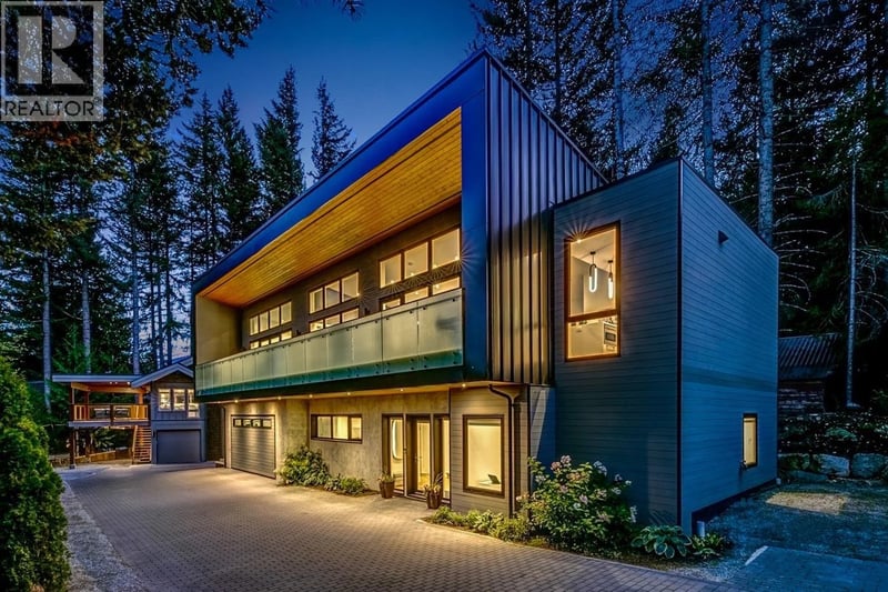 8224 ALPINE Way, Whistler, British Columbia, V8E0G2, Whistler, British Columbia — photo 1 of 5