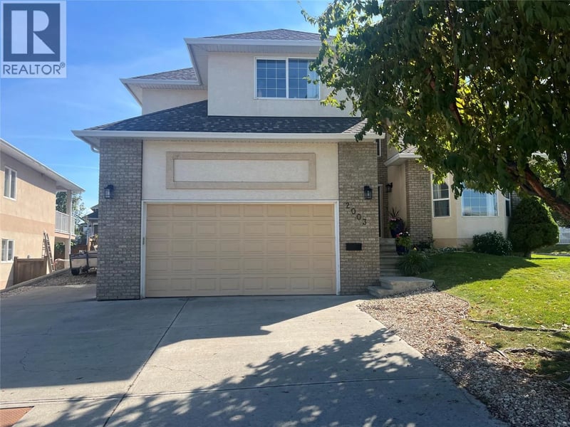 2003 Panorama Court, Kamloops, British Columbia, V2E2S1, Kamloops, British Columbia — photo 1 of 5