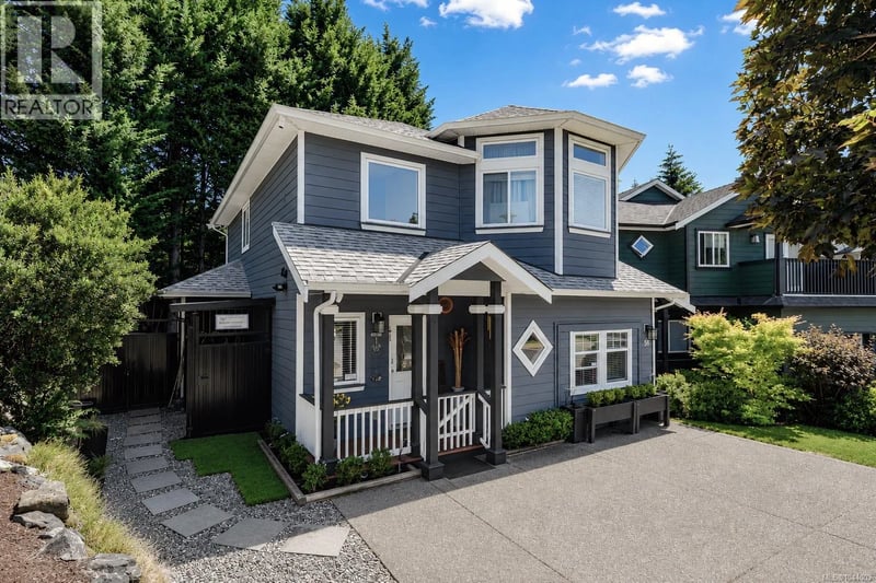 56 Stoneridge Drive, View Royal, British Columbia, V9B6M4, View Royal, British Columbia — photo 1 of 5