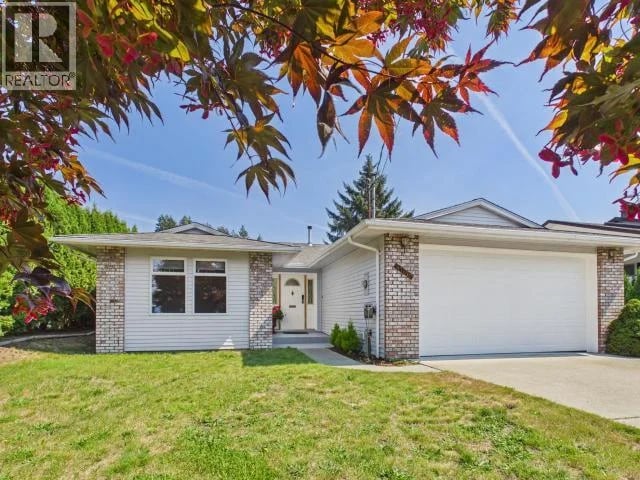 4706 ONTARIO AVE, Powell River, British Columbia, Powell River, British Columbia — photo 1 of 5
