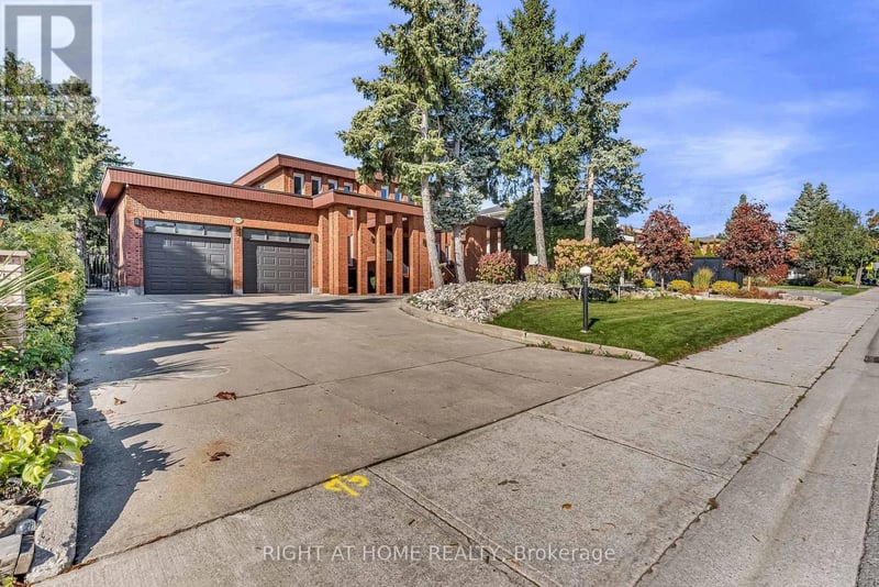 373 Firglen Ridge, Vaughan (Islington Woods), Ontario, L4L1N6, Vaughan (Islington Woods), Ontario — photo 1 of 5