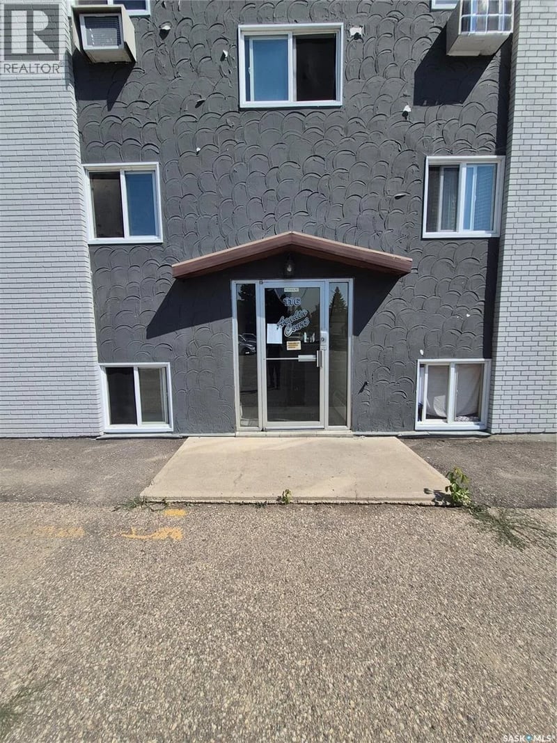5 116 Acadia COURT, Saskatoon, Saskatchewan, S7H4T7, Saskatoon, Saskatchewan — photo 1 of 5
