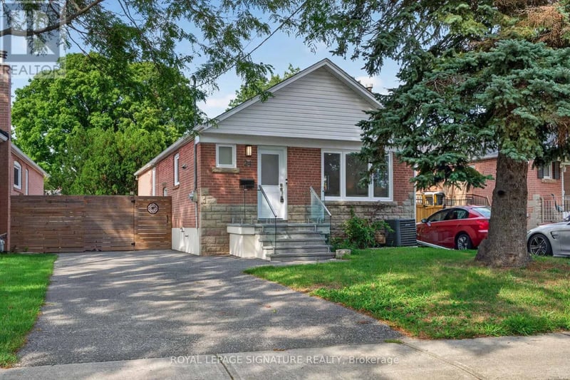 24 Glenshaw Crescent, Toronto (O'Connor-Parkview), Ontario, M4B2C9, Toronto (O'Connor-Parkview), Ontario — photo 1 of 5