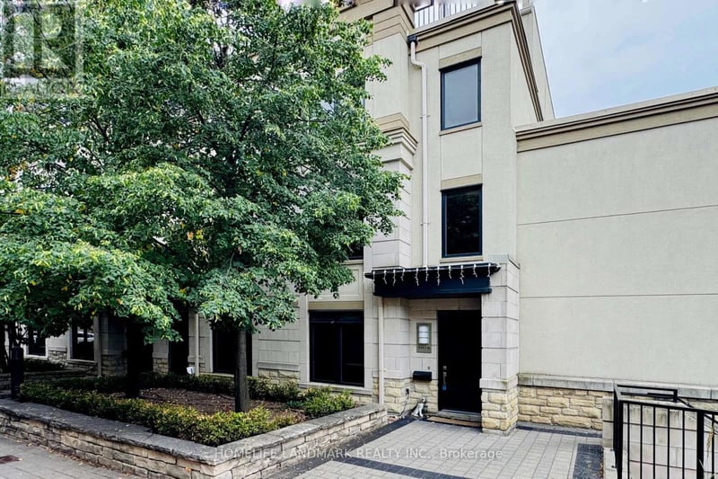 #15 7 Oakburn Crescent, Toronto (Willowdale East), Ontario, M2N2T5, Toronto (Willowdale East), Ontario — photo 1 of 5