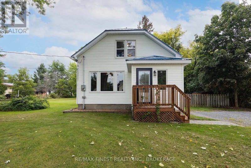 6074 Bank Street, Frontenac (Frontenac South), Ontario, K0H2W0, Frontenac (Frontenac South), Ontario — photo 1 of 5