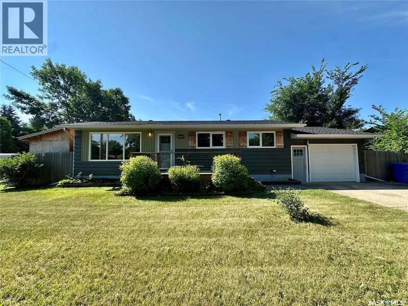 104 Johnston CRESCENT, Canora, Saskatchewan, S0A0L0, Canora, Saskatchewan — photo 1 of 5