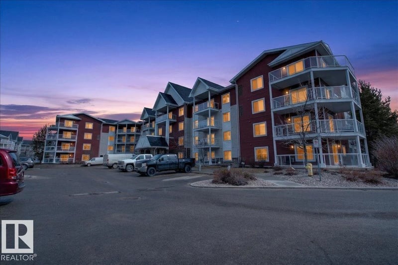 #413 2203 44 AV NW, Edmonton, Alberta, T6T0T1, Edmonton, Alberta — photo 1 of 5