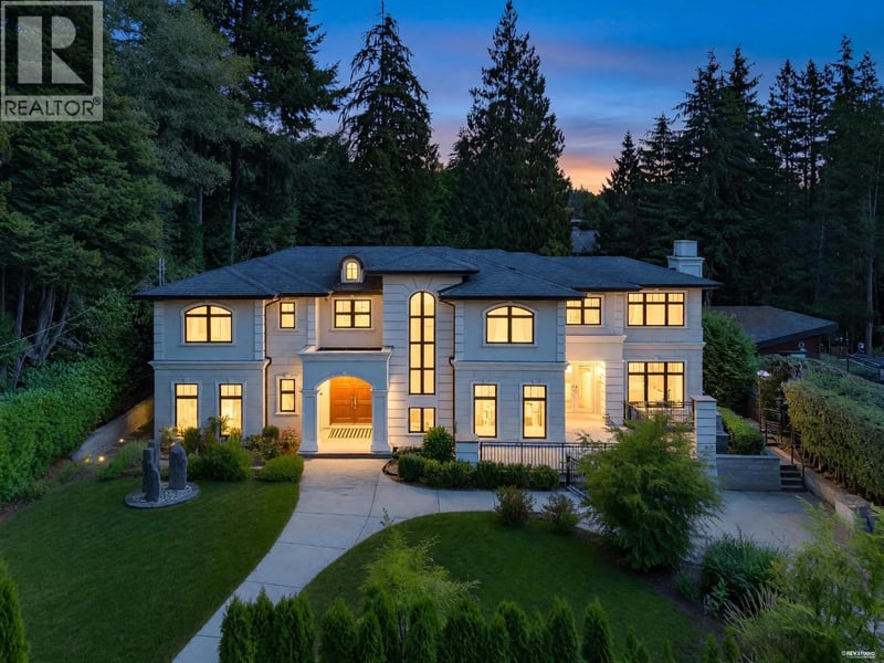 920 3RD Street, West Vancouver, British Columbia, V7T2J3, West Vancouver, British Columbia — photo 1 of 5