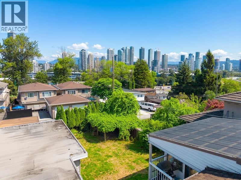 4137 DOMINION Street, Burnaby, British Columbia, V5G1C5, Burnaby, British Columbia — photo 1 of 5