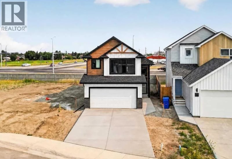 4313 25 Avenue South, Lethbridge, Alberta, T1K8K2, Lethbridge, Alberta — photo 1 of 5