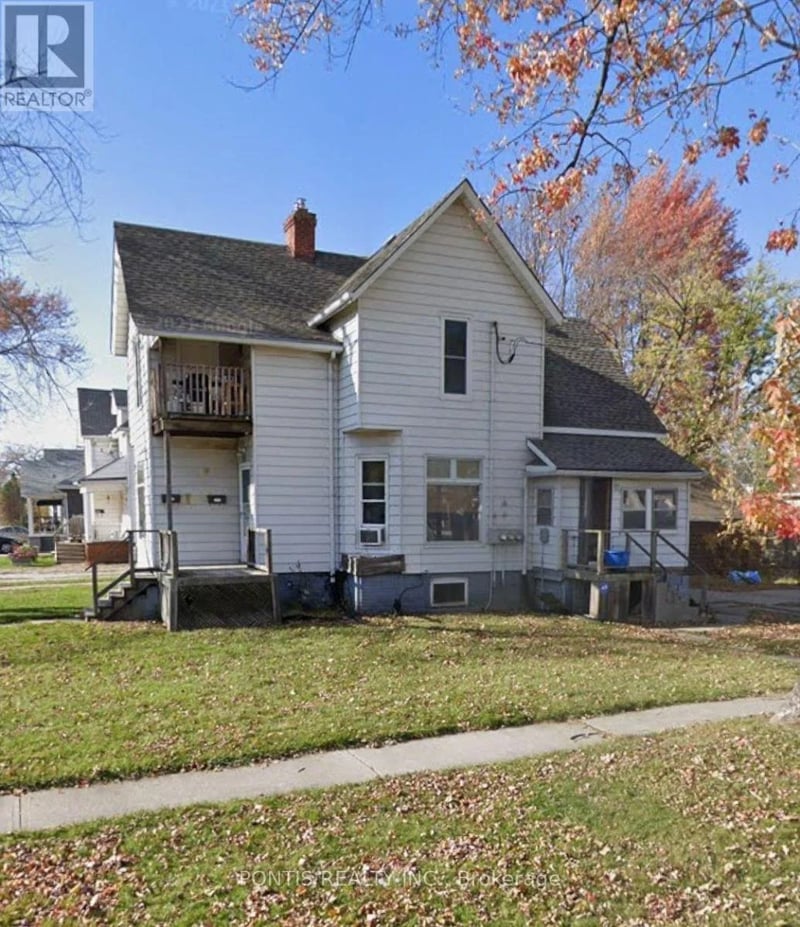 452 CONFEDERATION Street, Sarnia, Ontario, N7T3G8, Sarnia, Ontario — photo 1 of 5