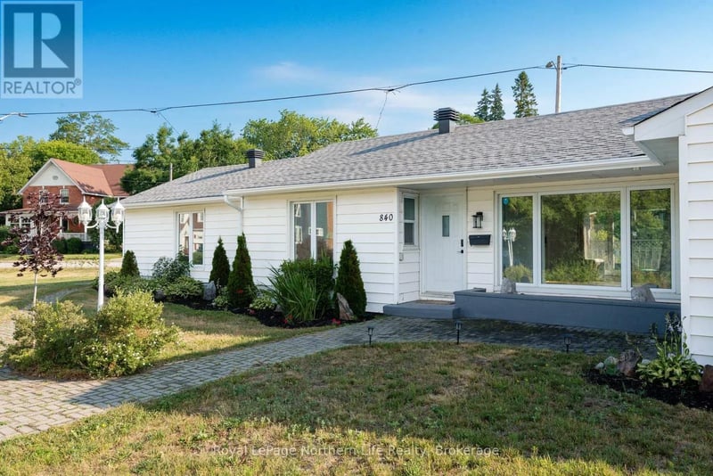 840 Mclaren Street, North Bay (West End), Ontario, P1B3L8, North Bay (West End), Ontario — photo 1 of 5