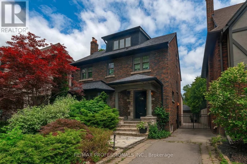 61 Grenview Boulevard North, Toronto (Kingsway South), Ontario, M8X2K3, Toronto (Kingsway South), Ontario — photo 1 of 5