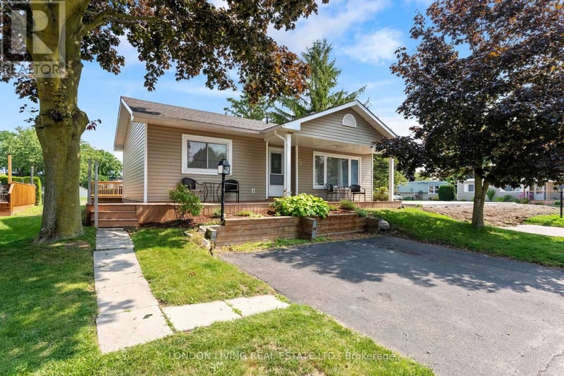 23 Pebble Beach Parkway, South Huron (Stephen), Ontario, N0M1T0, South Huron (Stephen), Ontario — photo 1 of 5