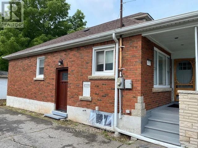 #Upper 6722 Dunn Street, Niagara Falls (Arad/Fallsview), Ontario, L2G2R1, Niagara Falls (Arad/Fallsview), Ontario — photo 1 of 5