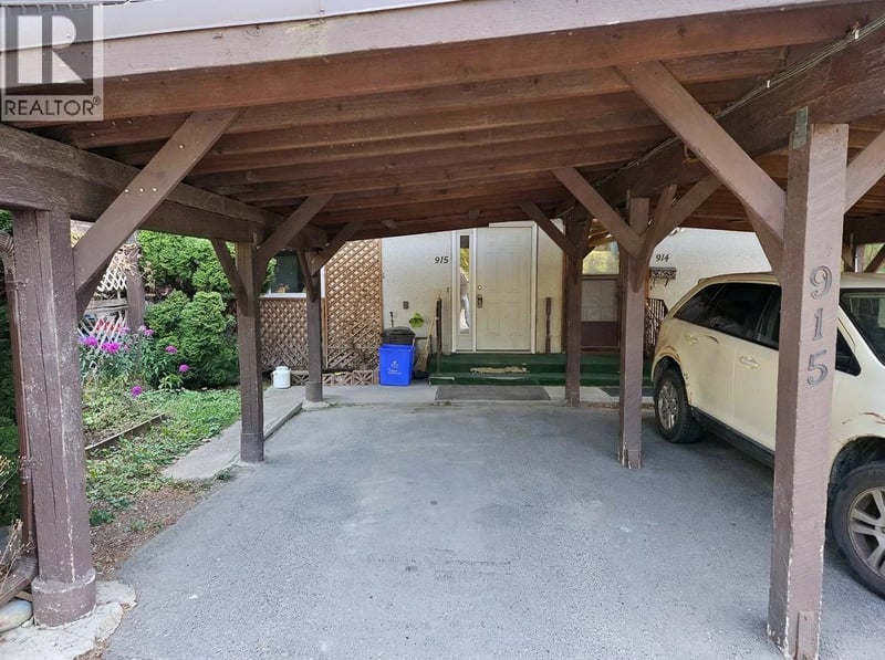915 Dogwood Street, Creston, British Columbia, V0B1G3, Creston, British Columbia — photo 1 of 5