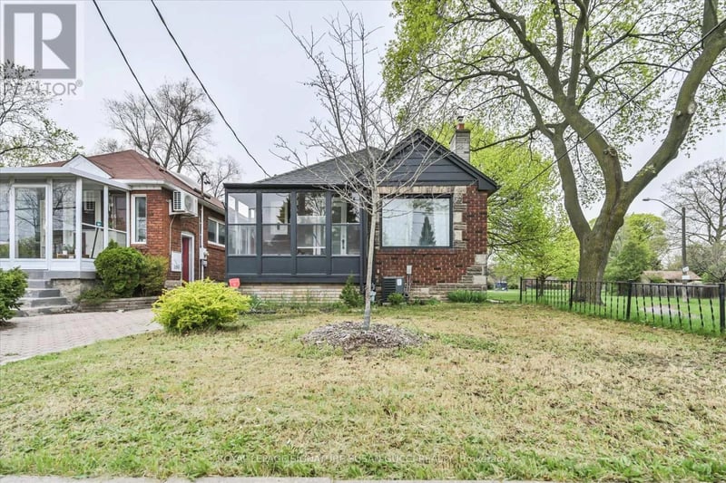388 O'Connor Drive, Toronto (East York), Ontario, M4J2W1, Toronto (East York), Ontario — photo 1 of 5