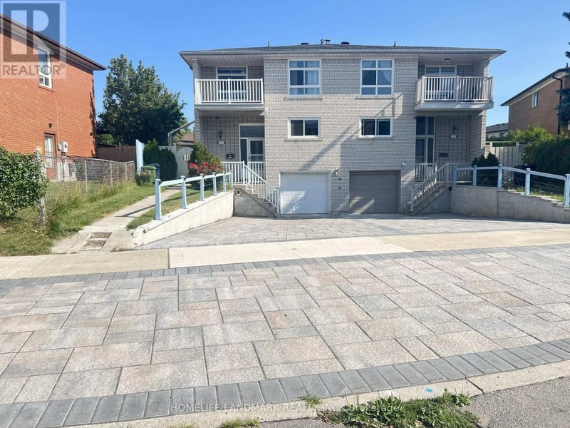 29 Tillplain Road, Toronto (Bathurst Manor), Ontario, M3H5R1, Toronto (Bathurst Manor), Ontario — photo 1 of 5