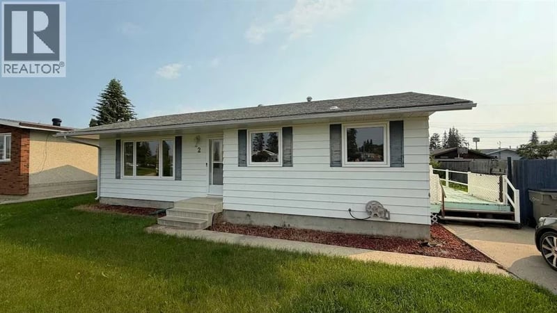 22 Athabasca Drive, Whitecourt, Alberta, T7S1H2, Whitecourt, Alberta — photo 1 of 5