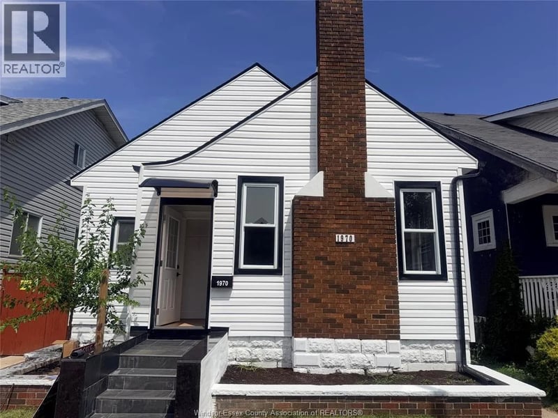 1970 OTTAWA, Windsor, Ontario, N8Y1R7, Windsor, Ontario — photo 1 of 5
