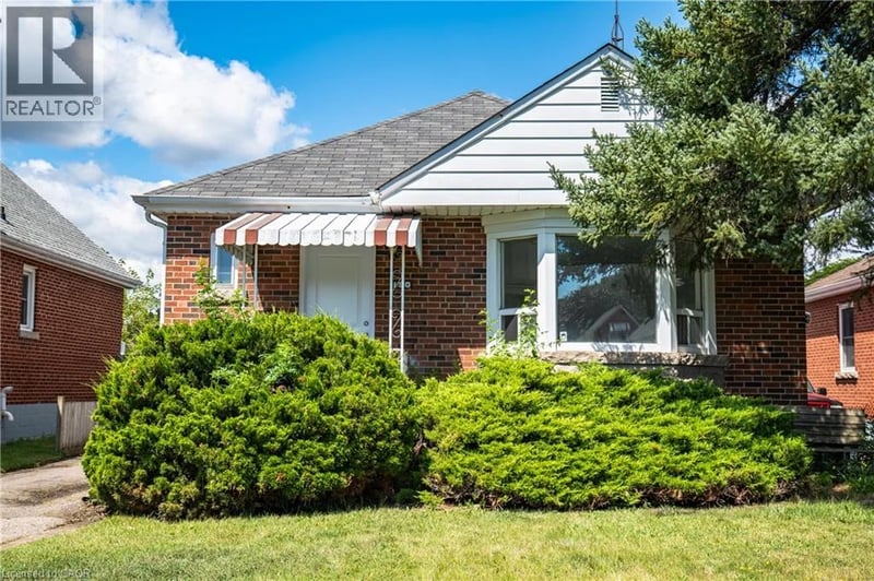 150 BELAND Avenue South, Hamilton, Ontario, L8K3T6, Hamilton, Ontario — photo 1 of 5