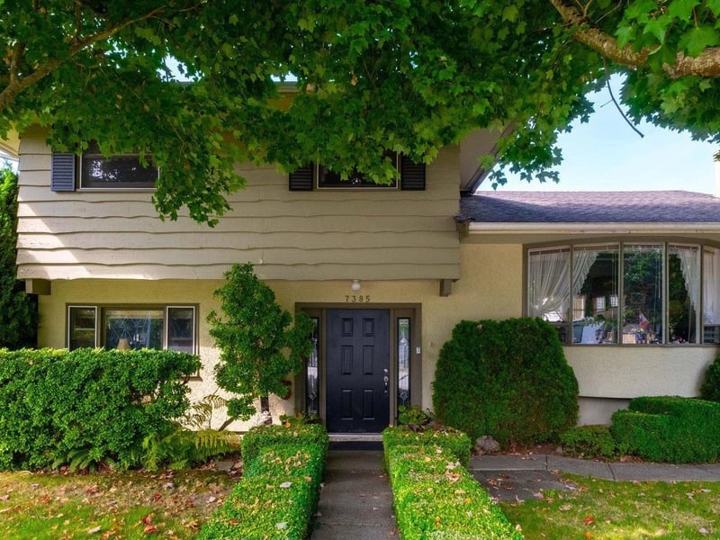 7385 115 Street, Delta, British Columbia, V4C5M6, Delta, British Columbia — photo 1 of 5