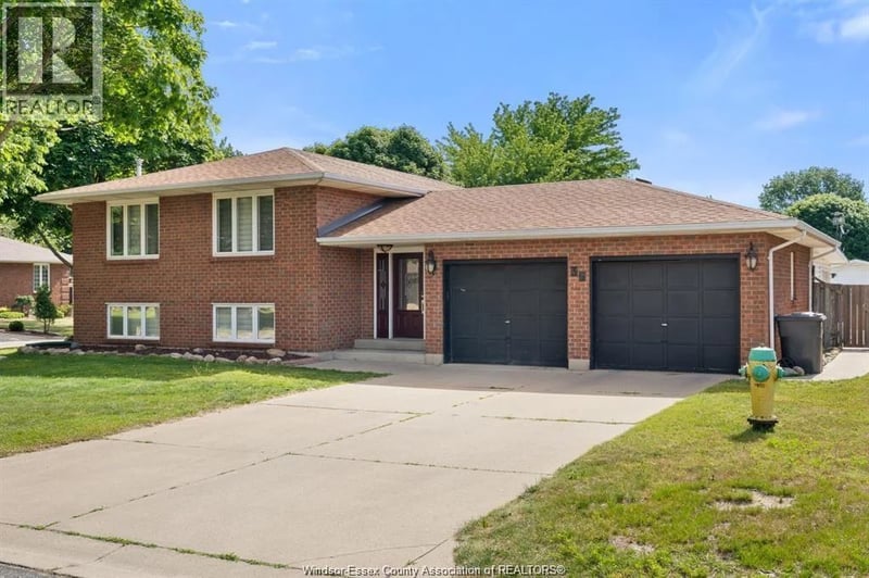 36 CHERRYWOOD, Leamington, Ontario, N8H4Z9, Leamington, Ontario — photo 1 of 5