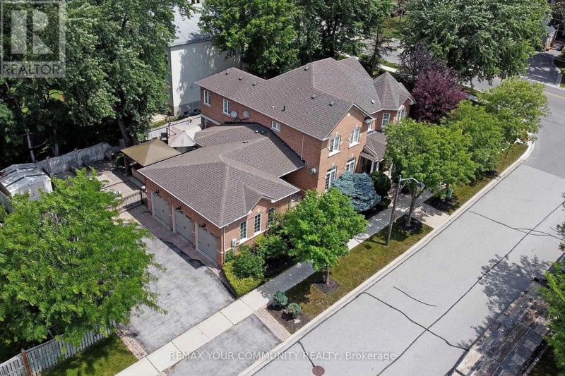 2 Winterberry Drive, Markham (Legacy), Ontario, L3S4G3, Markham (Legacy), Ontario — photo 1 of 5