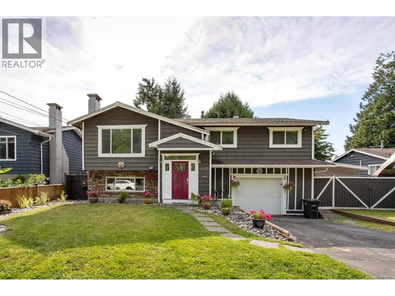 12115 BLAKELY Road, Pitt Meadows, British Columbia, V3Y1J3, Pitt Meadows, British Columbia — photo 1 of 5