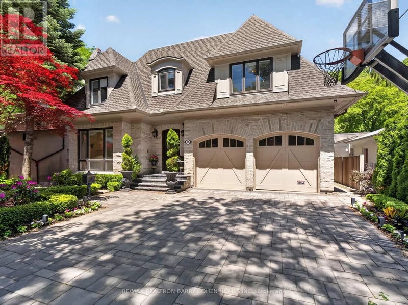18 Brookfield Road, Toronto (Bridle Path-Sunnybrook-York Mills), Ontario, M2P1A9, Toronto (Bridle Path-Sunnybrook-York Mills), Ontario — photo 1 of 5