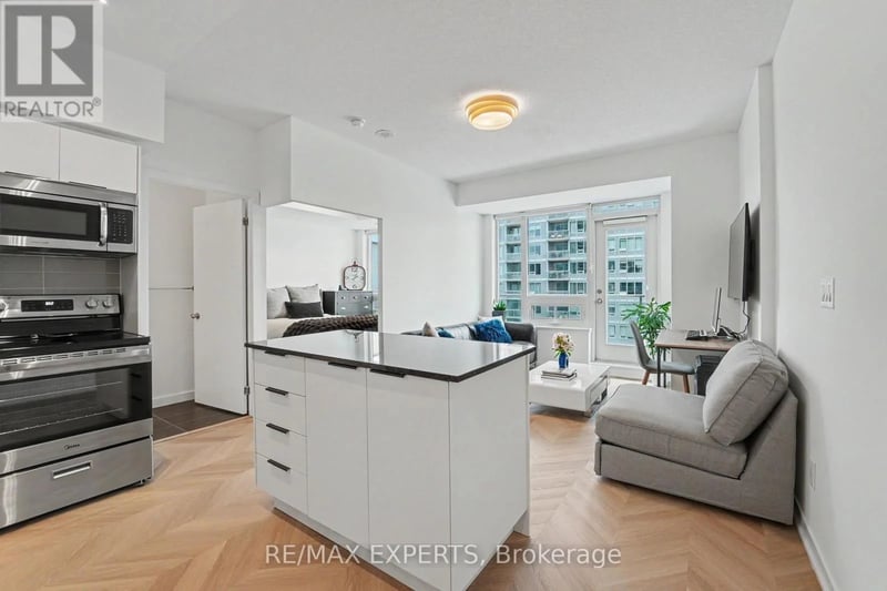 #1001 55 East Liberty Street, Toronto (Niagara), Ontario, M6K3P9, Toronto (Niagara), Ontario — photo 1 of 5