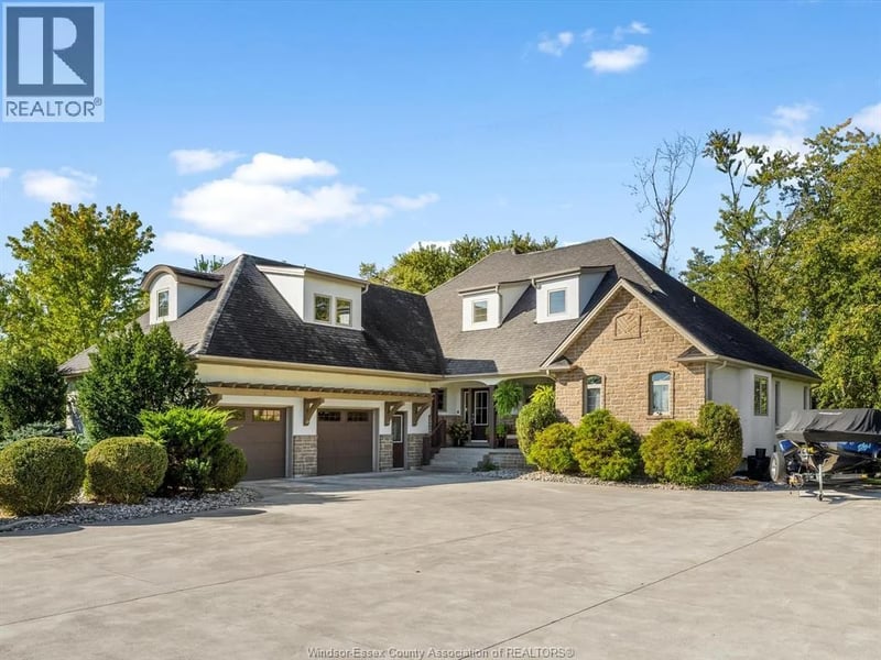 427 EAST RUSCOM RIVER, Lakeshore, Ontario, N0R1S0, Lakeshore, Ontario — photo 1 of 5
