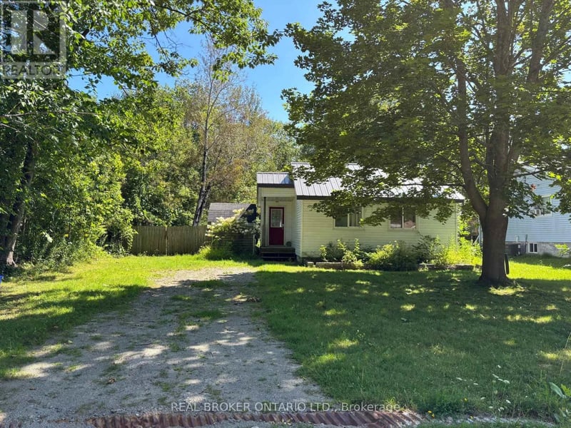 53 Lovejoy Street, Tay (Victoria Harbour), Ontario, L0K2A0, Tay (Victoria Harbour), Ontario — photo 1 of 5